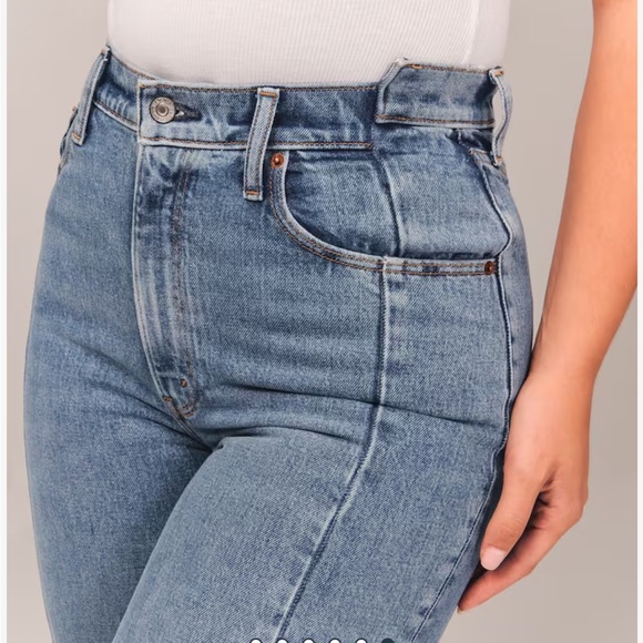 A&F Curve Love Super Skinny Ankle High Rise Jean - Picture 2 of 11